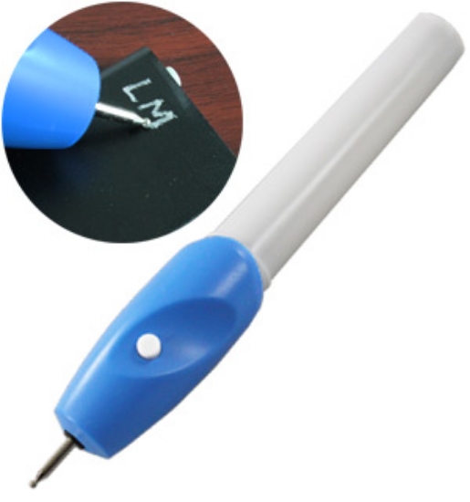 The Cordless Engraver Pen works on most surfaces (wood, metal, glass, leather, plastic) and is a great way to mark your belongings as your own, write personal messages on jewelry or stone, or use it for engraving personalized arts and crafts.