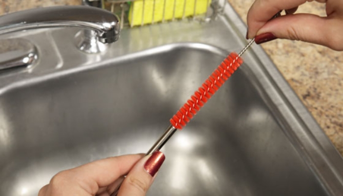 Picture 2 of Silicone Bottle Brush Cleaner Set with Straw Cleaner