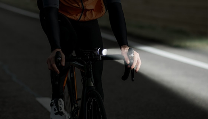 Flashlights with clips and magnets are useful tools, but what if you need to attach a light to something much more securely like - say - your bicycle's handlebars? Then you'd need a light with a good, strong clamp like this <strong>Attachable 2 Function Flashlight</strong>.