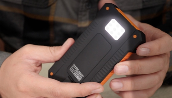 The Solar-Powered Power Bank from ChargeWorx takes an already easy-to-use product like a power bank and adds a new element that is not only fresh, but environmentally friendly.