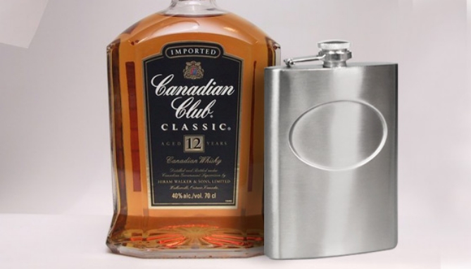 Picture 2 of Stainless Steel 8oz Flask