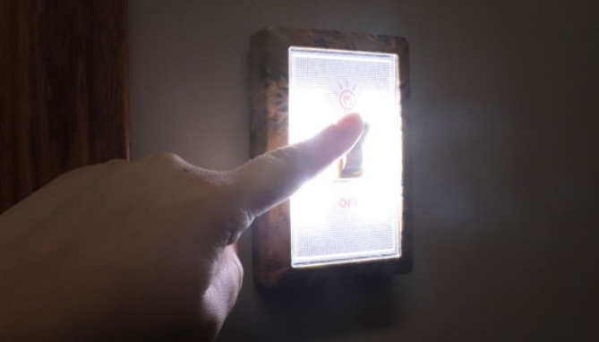 Picture 2 of Portable Camouflage LED Switch Night Light 2-Pack