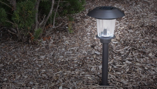 These beautiful solar pathway lights are just what you need to spruce up your garden, driveway, and walkway. Casting a soft, ambient glow; it's certain your neighbors will ask where they can get such stunning pathway lights also!