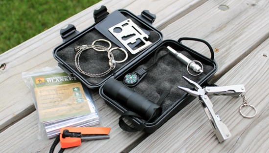 Emergencies happen quickly and without warning and nothing is worse than not being prepared. Now you can stay ahead of trouble and have peace of mind with the  9pc SWAT Survival Kit with Waterproof Case.