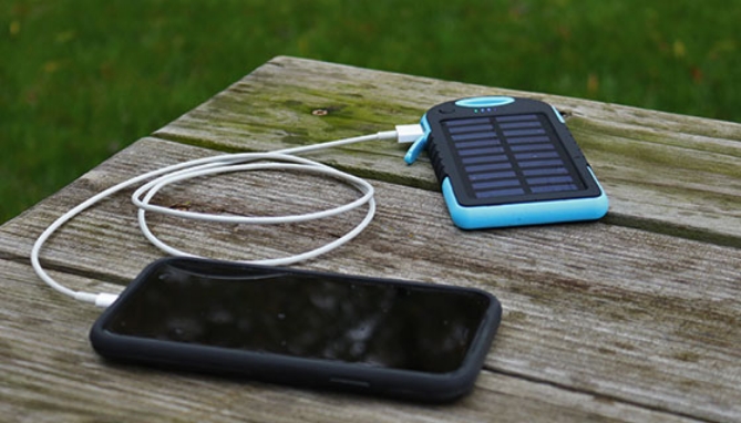 5000mah Solar Power Bank with Flashlight