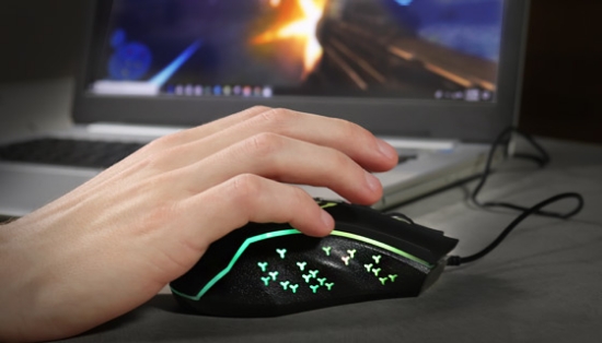 When it comes to PC gaming, a mouse with speed, comfort and customization are what separates you from the competition.