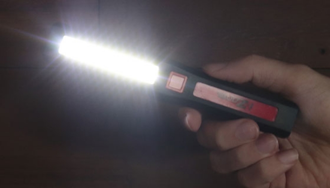 Picture 4 of Versa Beam Task Light 4-Pack