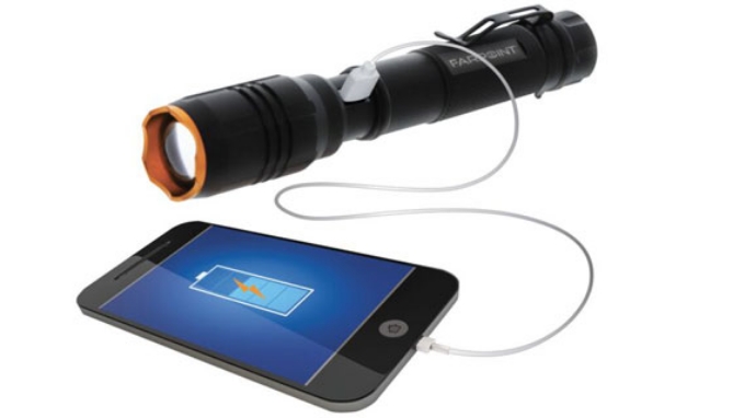 Platinum Series 2000 Lumen Rechargeable Flashlight by Farpoint