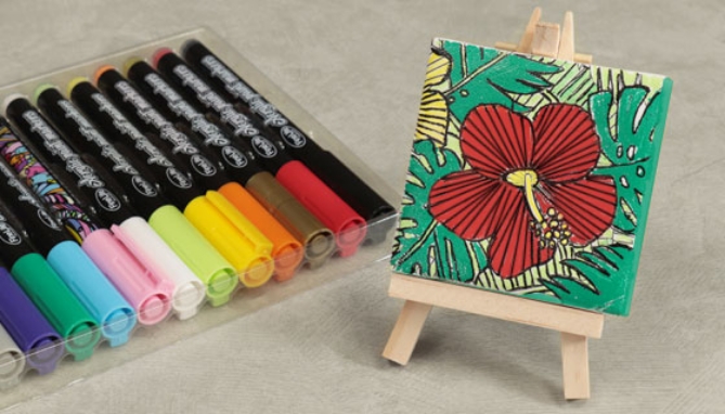 Picture 4 of Multi-Surface Acrylic Paint Markers - Set of 12