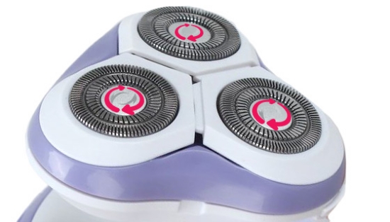 Similar to the As Seen On TV Flawless Legs, the Soft & Smooth Leg Shaver features floating heads that remove hair on straight surfaces of your legs or even the delicate curves around your ankles and knees.