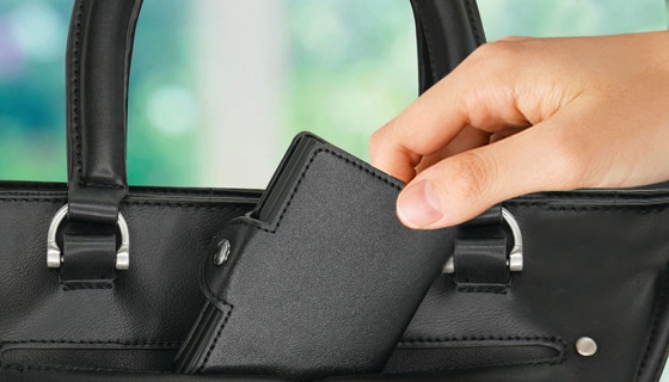 Picture 3 of As Seen On TV Quick Card Wallet With RFID Protection