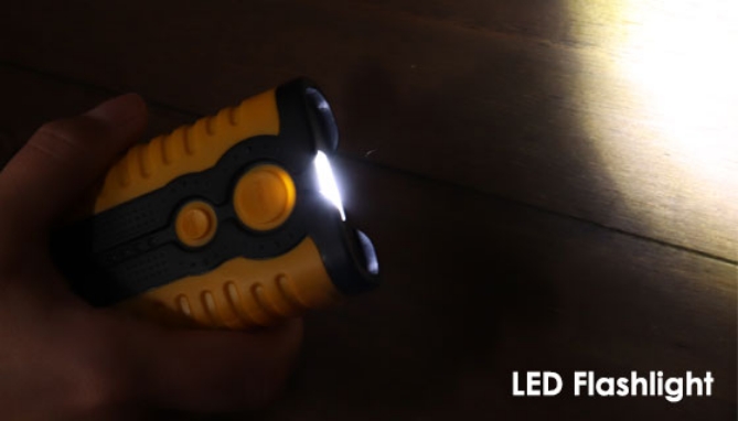 Picture 4 of 4400 mAh Water-Resistant Outdoor Power Bank