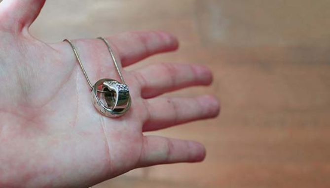 Picture 4 of Genuine Swarovski Circle with Heart Necklace