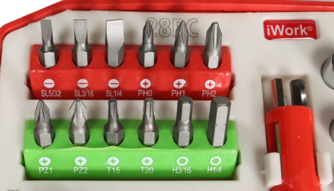 28PC Socket & Ratchet Set