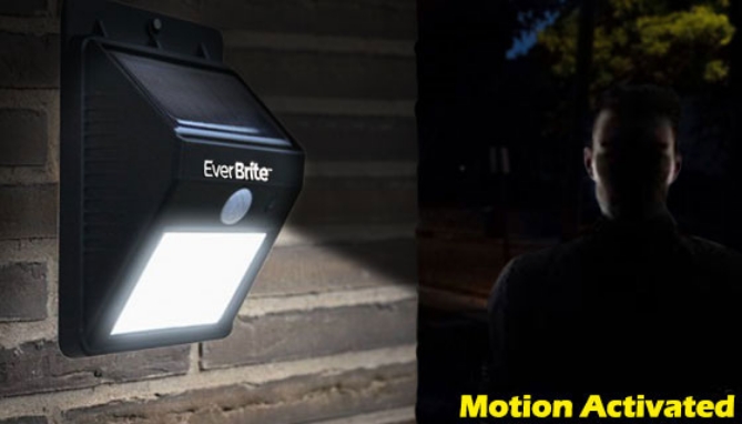 Picture 4 of 2-Pack of Ever Brite Solar Powered Deluxe Outdoor Security Lights