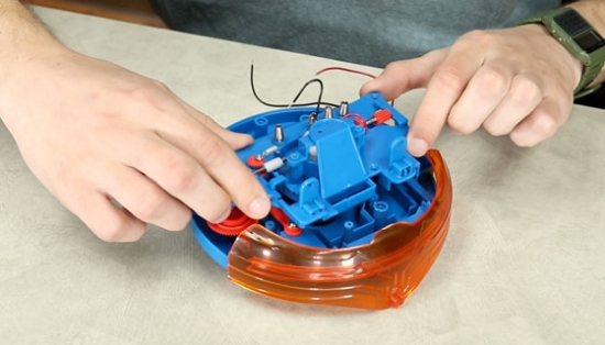 Build-It-Yourself Intelligent Vacuum Cleaner: Explore the World of S.T.E.M.
