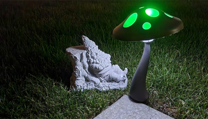 Solar Powered Mushroom Landscape Light w/ Color Changing Lights