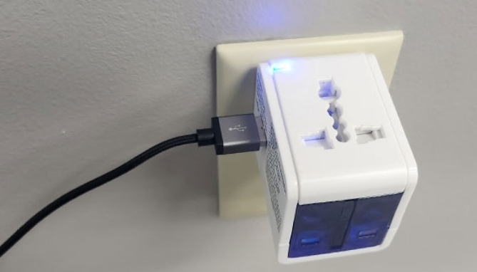 Picture 4 of Universal Multi-Country Power Plug Travel Adapter
