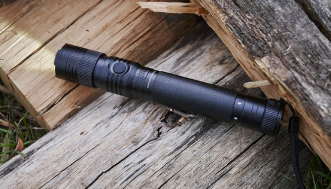 Hydracell Aqua Flash: The Water Powered Flashlight