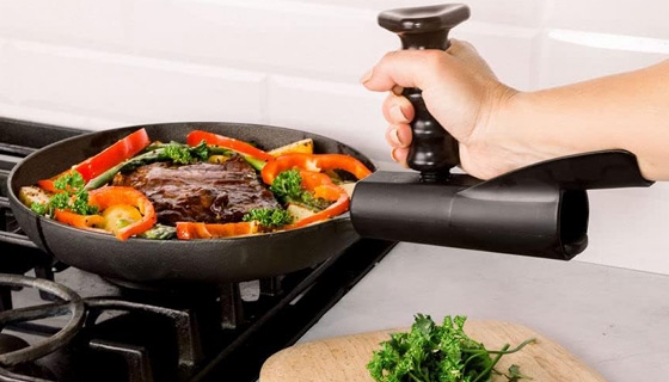 Pan Buddy Handle: Makes Lifting Heavy Cookware Easier (Dented Packaging)