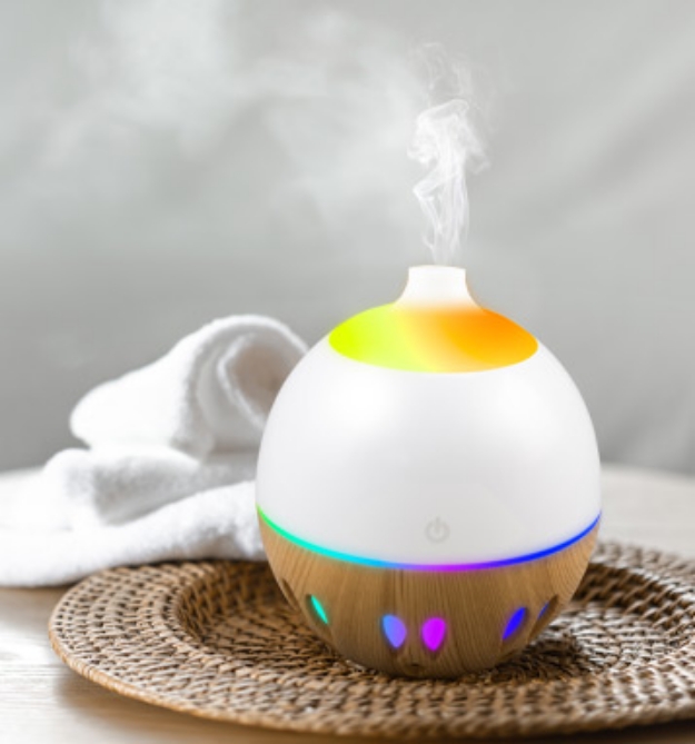 Picture 1 of Mini LED Humidifier and Diffuser 