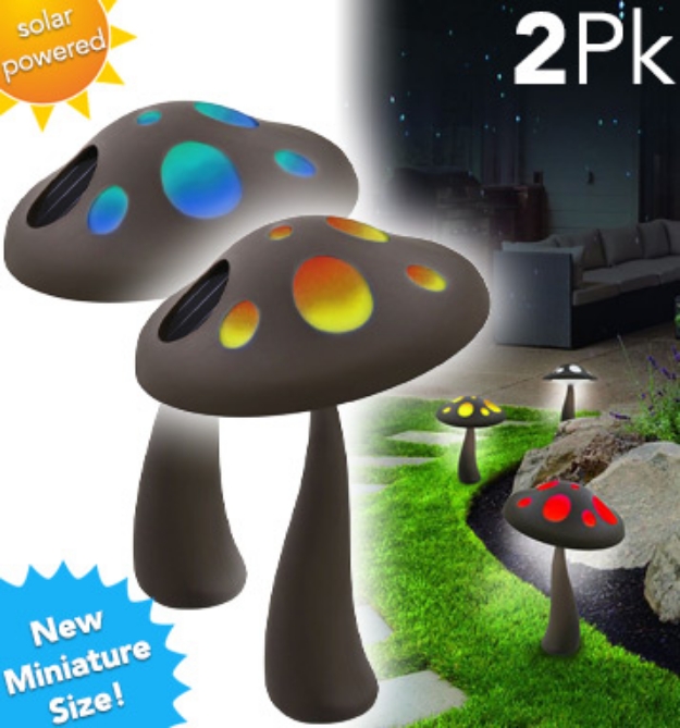 Picture 1 of Mini Mushroom Solar Landscape Lights 2PK