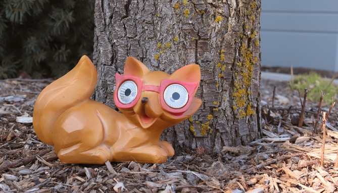 Picture 3 of Adorable Fox Solar Light Outdoor Decoration
