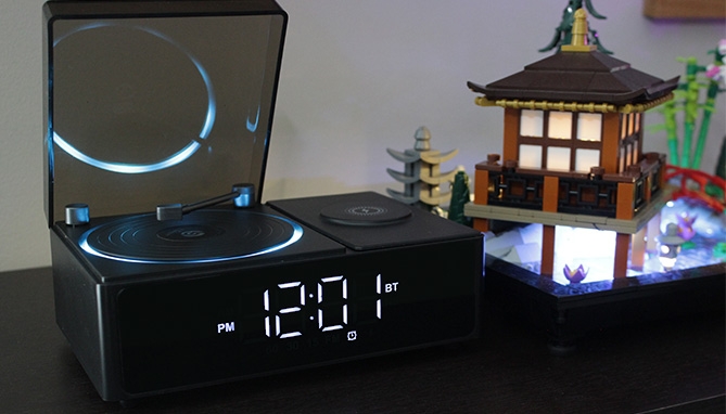 Picture 5 of Multifunction Turntable-Style Speaker and Wireless Charger