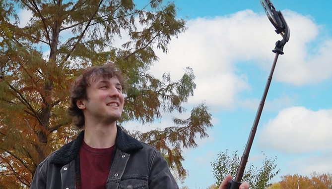 Picture 6 of Extendable Selfie Stick Tripod with Remote