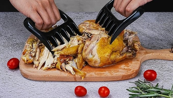 Picture 3 of Pair of Meat Shredding Claws