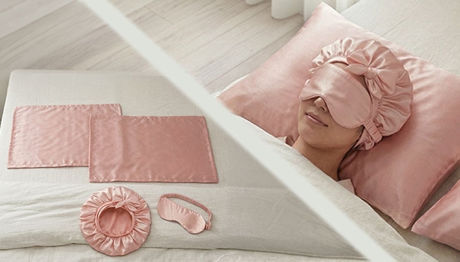 Picture 2 of Luxury 4-Piece Satin Beauty Sleep Set