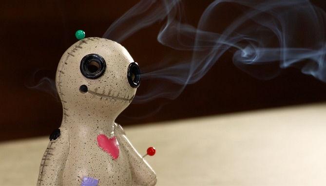 Picture 6 of DENTED/Dinged:Burnin' Bob: The Adorable Incense Holder with Bonus Cones(Dented Packaging) 