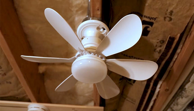 Picture 8 of Cool-N-Light Socket Ceiling Fan & Light: 1000 Lumens